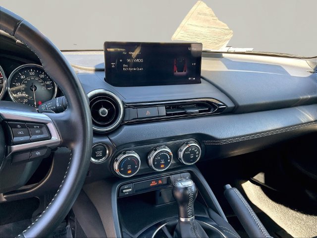 Used 2025 MAZDA MX-5 Miata RF Grand Touring RWD image 11
