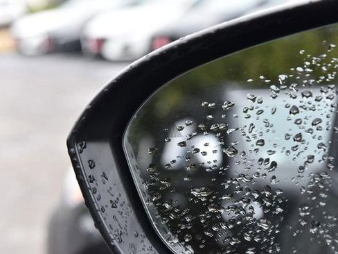 Certified 2025 Nissan Rogue SV image 10