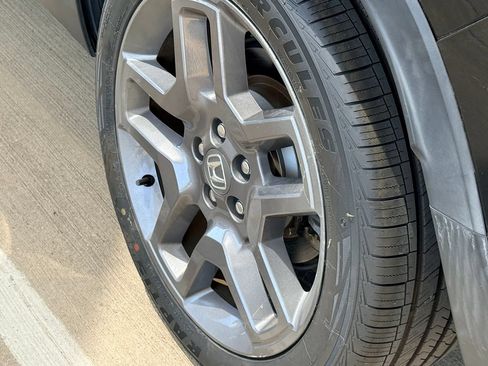 Used 2022 Honda Passport EX-L image 9
