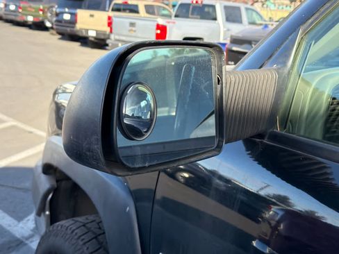 Used 2005 Chevrolet Silverado 3500 LT w/ Heavy-Duty Power Package image 10