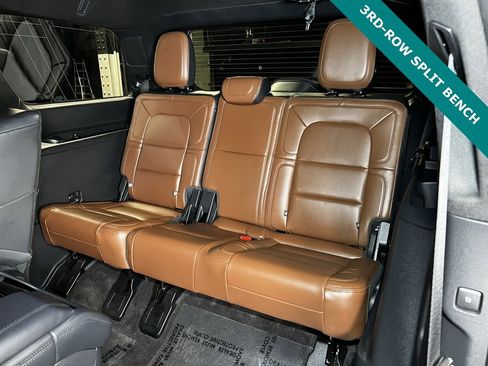 Used 2023 Lincoln Navigator Reserve image 15