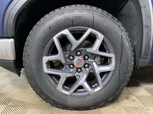 Used 2022 GMC Sierra 1500 SLT w/ SLT Convenience Package image 29