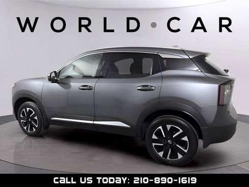 Used 2025 Nissan Kicks SR image 6