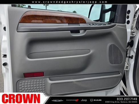 Used 2004 Ford F350 Lariat image 30