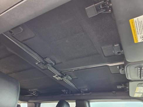 Used 2024 Ford Bronco Wildtrak AWD/4WD image 13