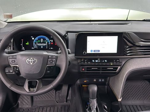 Certified 2026 Toyota Camry LE w/ Convenience Package image 9