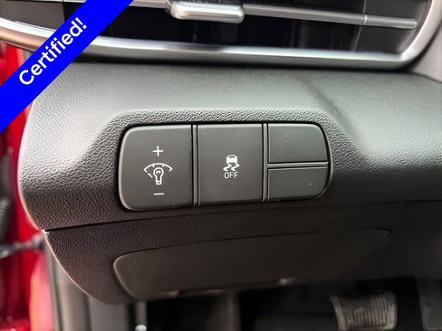 Used 2025 Hyundai Elantra Sport FWD image 13
