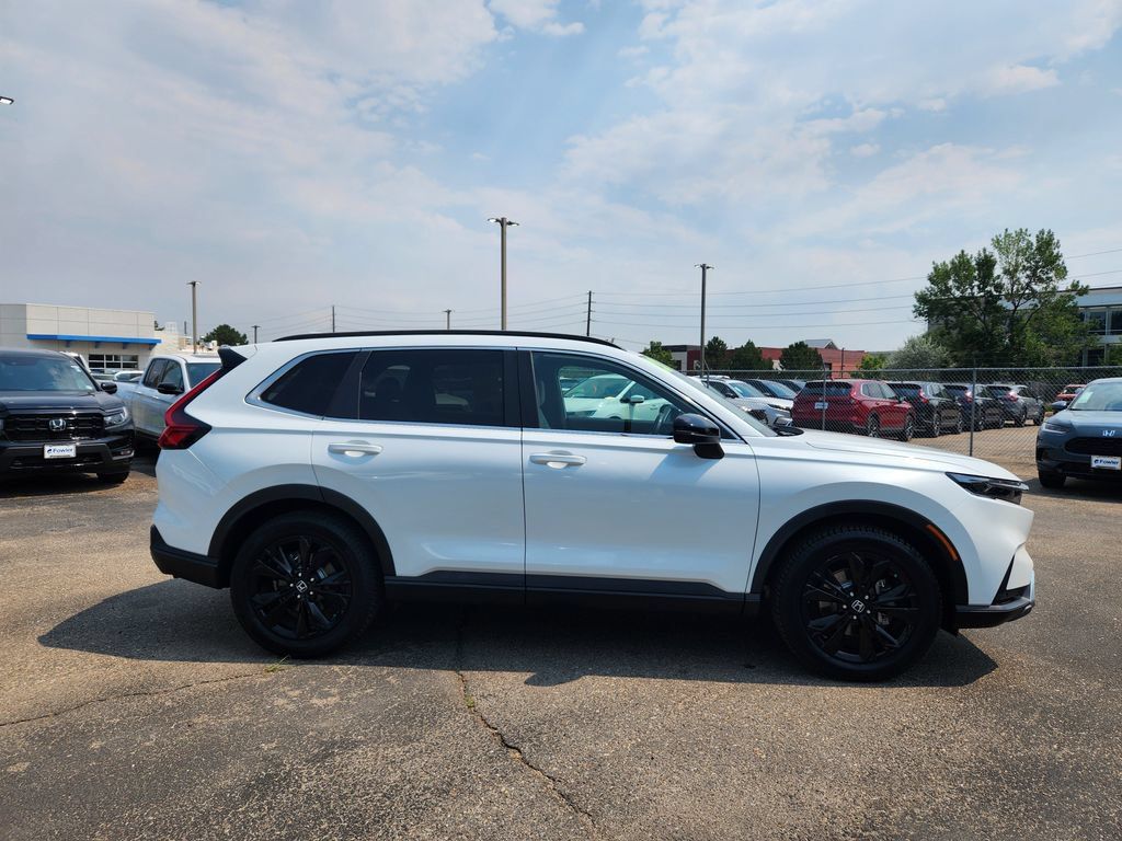 Used 2023 Honda CR-V Sport Touring image 4