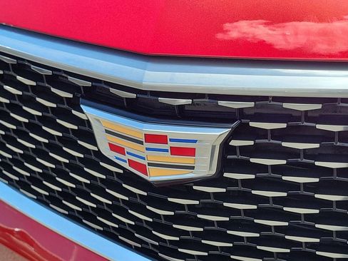 Used 2024 Cadillac XT6 Premium Luxury FWD image 31