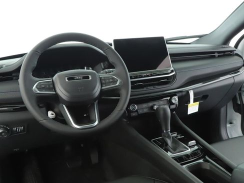 New 2026 Jeep Compass Limited image 27