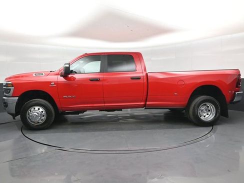 New 2026 RAM 3500 Big Horn AWD/4WD image 7
