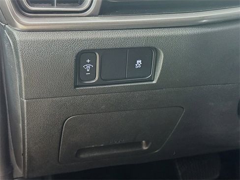 Certified 2024 Kia Sorento S image 10