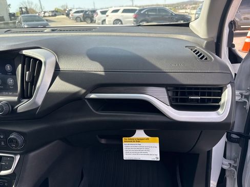 Used 2024 GMC Terrain SLT w/ Elevation Edition image 19