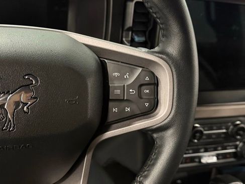 Used 2023 Ford Bronco Wildtrak image 18