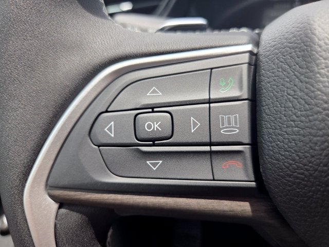 New 2026 Jeep Grand Cherokee Limited w/ Luxury Tech Group II RWD image 29