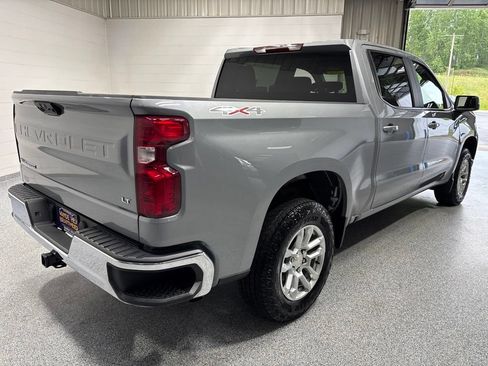 Used 2024 Chevrolet Silverado 1500 LT AWD/4WD image 7