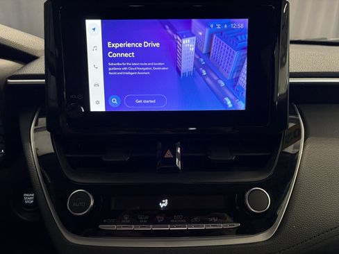 Certified 2024 Toyota Corolla Cross LE image 10