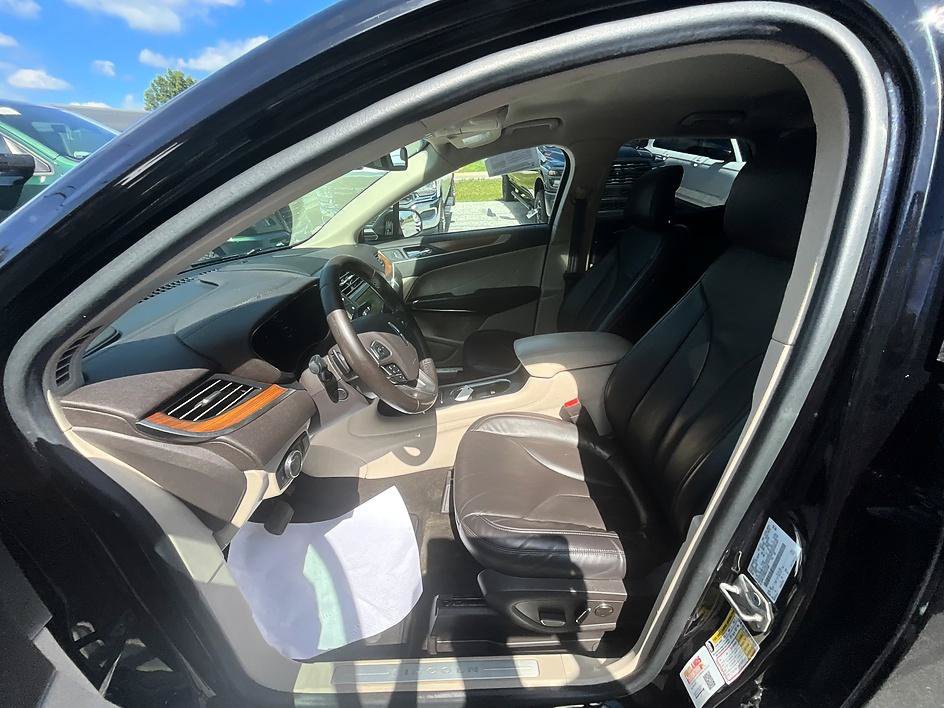 Used 2019 Lincoln MKC Select w/ MKC Climate Package FWD image 15
