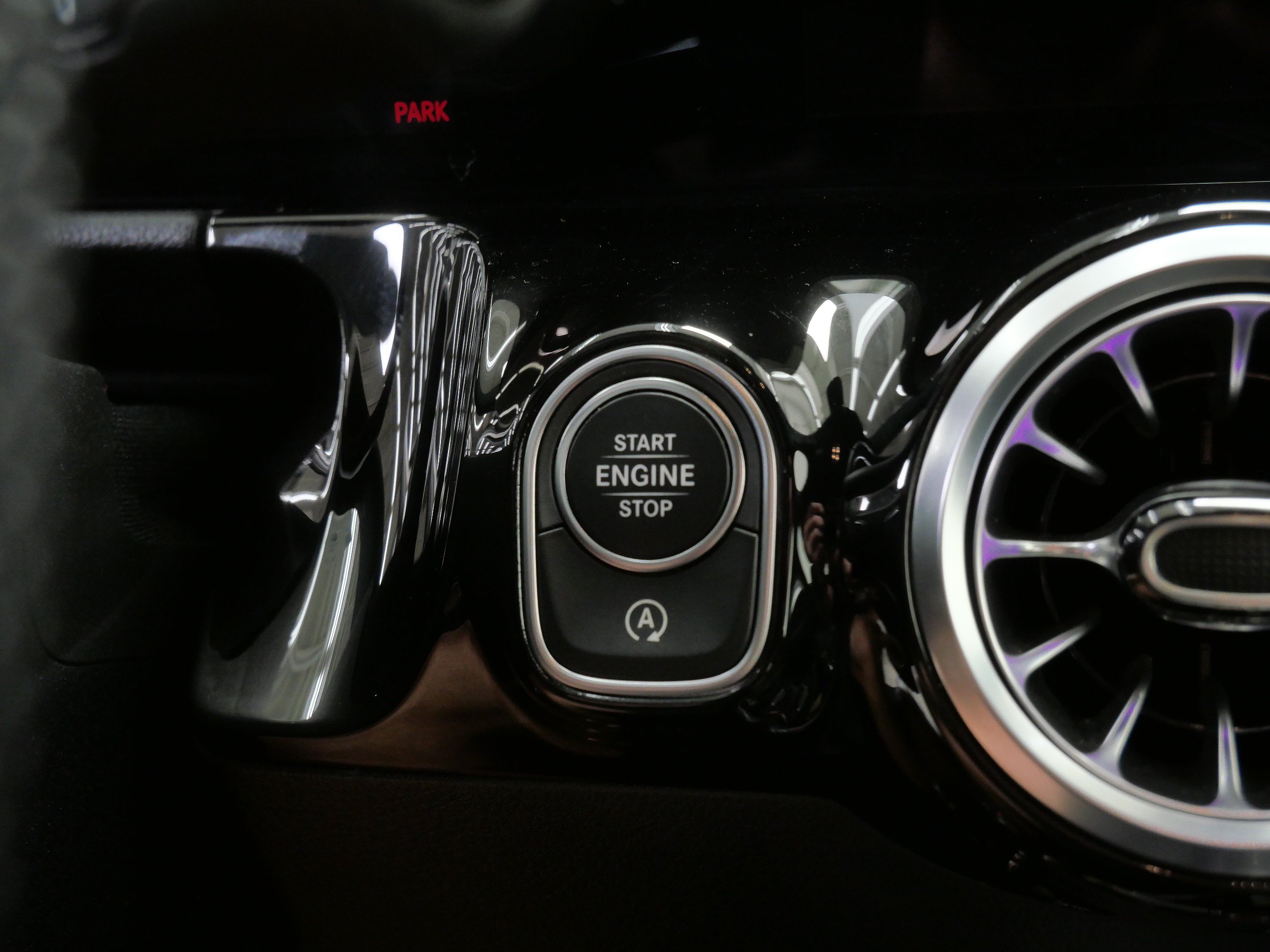 Used 2023 Mercedes-Benz GLA 35 AMG 4MATIC image 25