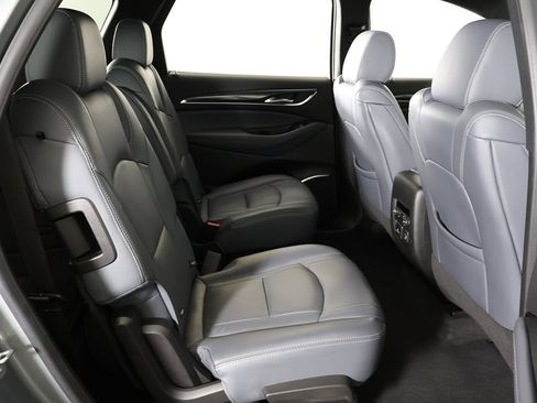 Used 2024 Buick Enclave Premium image 40