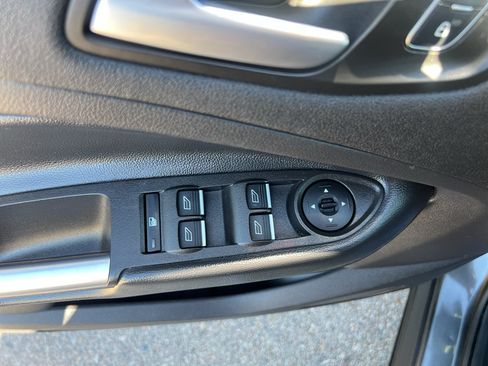 Used 2019 Ford Escape SEL AWD/4WD image 25