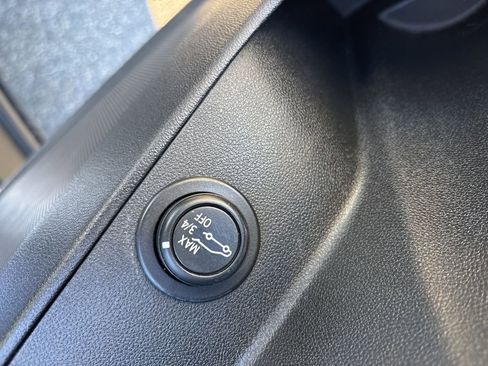 Certified 2020 Chevrolet Equinox LT image 23