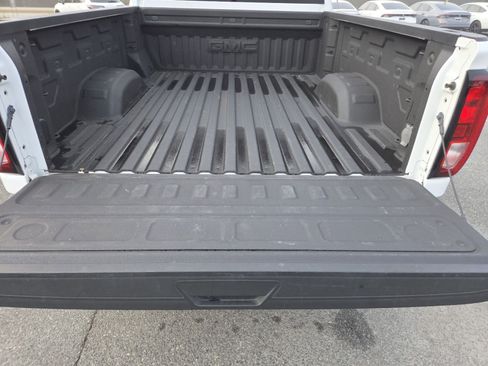 Used 2025 GMC Sierra 2500 SLE w/ SLE Value Package; image 30