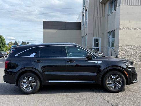 Used 2022 Kia Sorento EX FWD image 3
