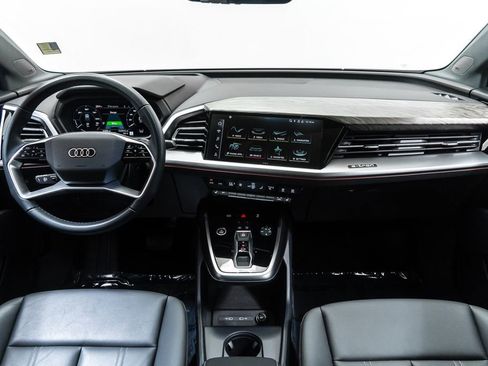 Used 2024 Audi Q4 e-tron Prestige AWD/4WD image 22