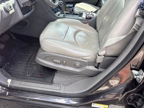 Used 2016 Chevrolet Traverse LT AWD/4WD image 11