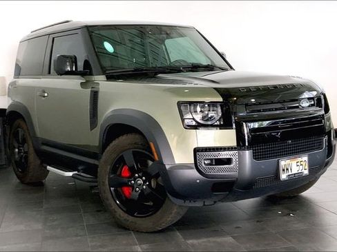 Used 2023 Land Rover Defender 90 SE AWD/4WD image 2