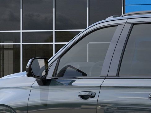 New 2026 Chevrolet Suburban RST AWD/4WD image 12