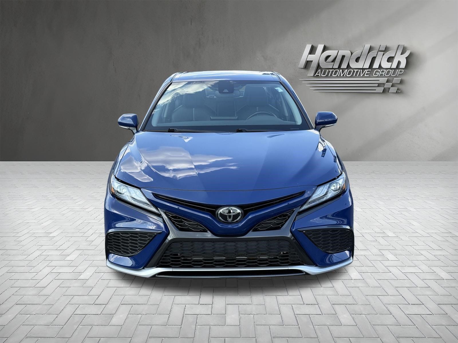 Used 2023 Toyota Camry XSE FWD image 3