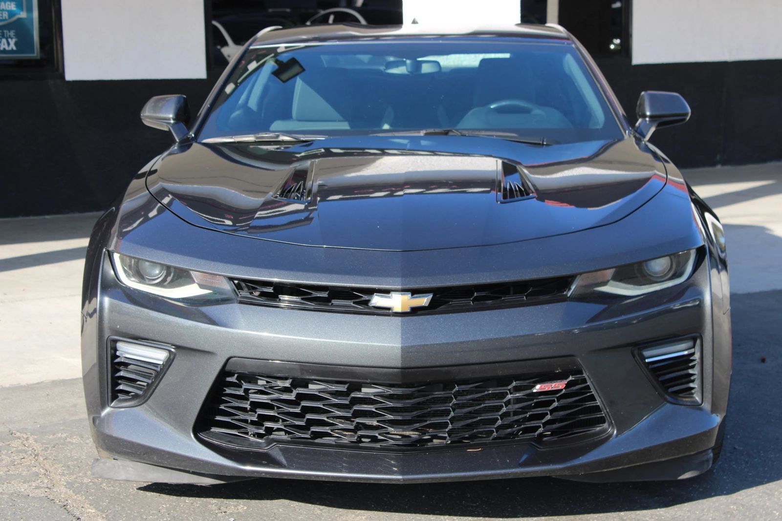 Used 2016 Chevrolet Camaro SS RWD image 2
