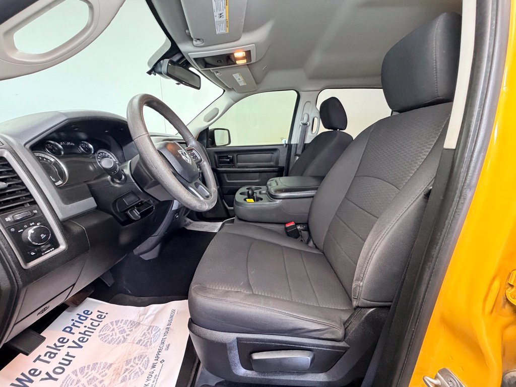 Used 2019 RAM 1500 Express w/ Wheel & Sound Group AWD/4WD image 3
