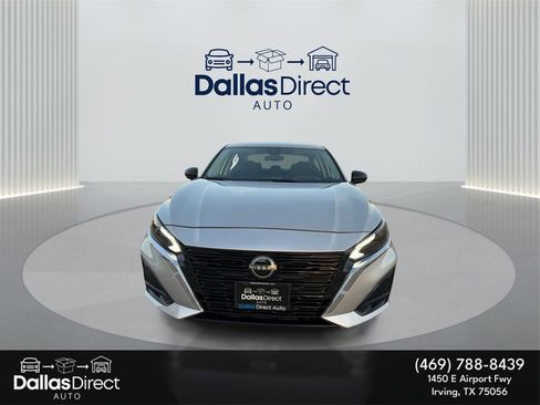 Used 2024 Nissan Altima 2.5 SV image 3