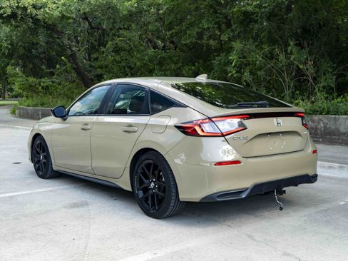 Used 2025 Honda Civic Sport image 7