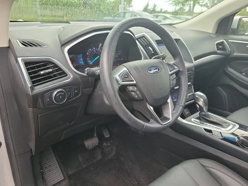 Used 2018 Ford Edge Titanium w/ Equipment Group 301A AWD/4WD image 14