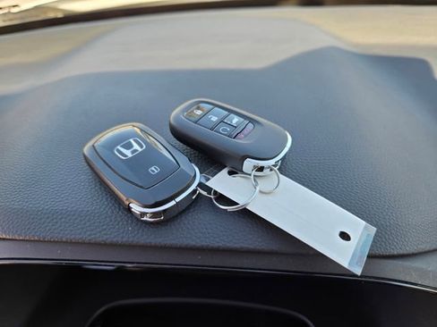 Used 2023 Honda CR-V EX-L image 18