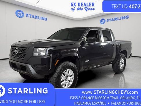 Used 2022 Nissan Frontier SV image 1