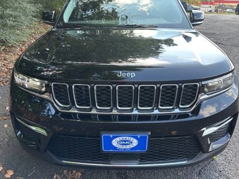 Used 2022 Jeep Grand Cherokee Limited 4xe image 14