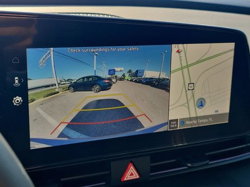 Used 2025 Hyundai Elantra SEL image 28