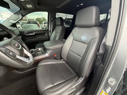 Used 2024 GMC Sierra 1500 SLT w/ SLT Premium Plus Package AWD/4WD image 35