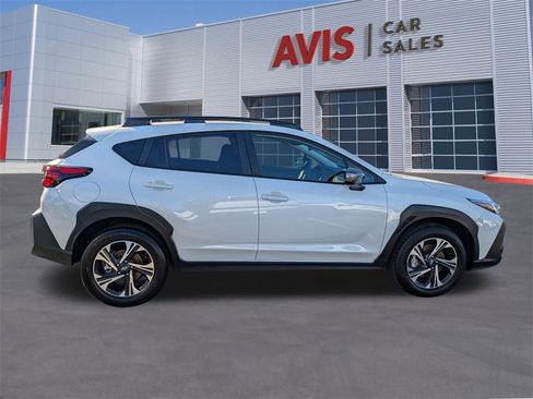 Used 2024 Subaru Crosstrek 2.0i Premium image 5