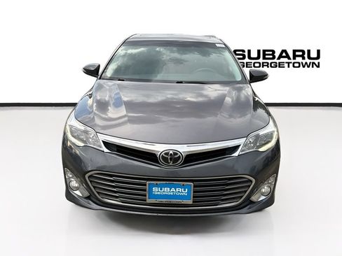 Used 2013 Toyota Avalon Limited w/ Technology Pkg FWD image 2