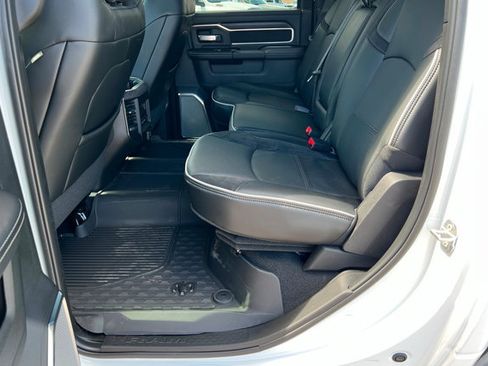 New 2026 RAM 3500 Laramie AWD/4WD image 21