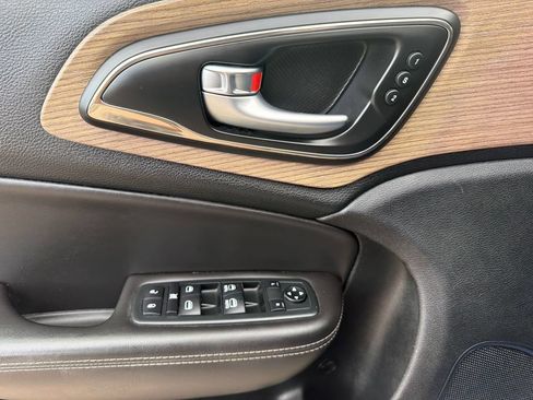 Used 2015 Chrysler 200 C w/ Navigation & Sound Group I FWD image 20