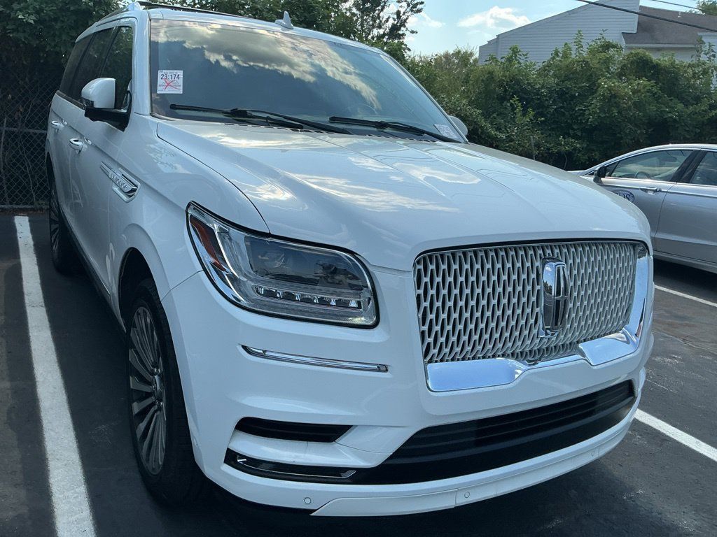 Used 2021 Lincoln Navigator Reserve AWD/4WD image 10