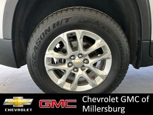 Used 2019 Chevrolet Traverse LT FWD image 16