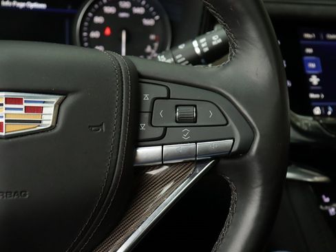 Certified 2024 Cadillac XT6 Premium Luxury w/ Platinum Package image 13